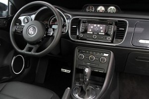 carro-com-câmbio-de-10-marchas-da-volkswagen-modelo-interno-