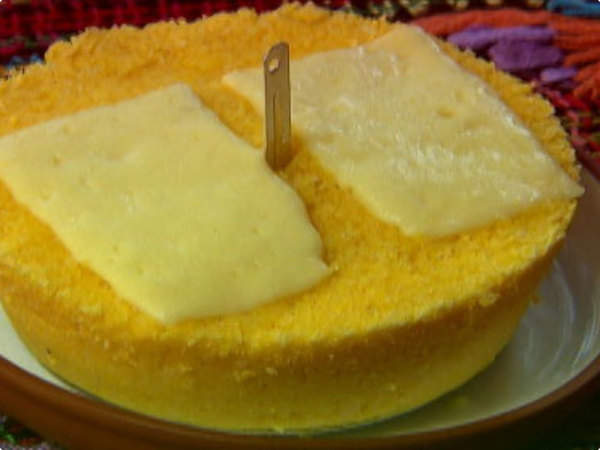 Receita de Cuscuz com Queijo da Fabiana Karla Café da Manhã Nordestino