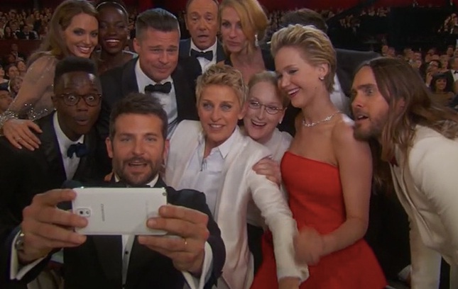 selfie-mais-famosa-do-mundo-cerimônia-oscar-2014--2-