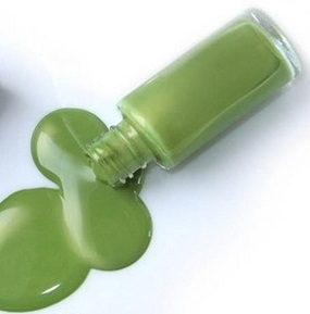 nova-cor-de-esmalte-verde-pistache-giovanna-antonelli-aflição-clara-