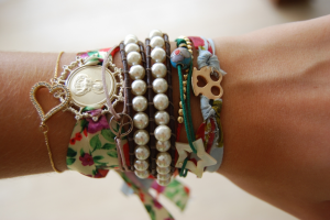 pulseiras-e-braceletes