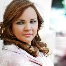 Coisa de Adorador – Música gospel de Amanda Ferrari
