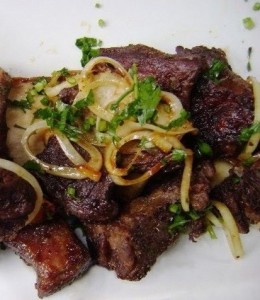 costela-de-ripa-na-panela-de-pressão-com-batata-cebola-e-pinga-