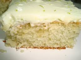 Receita Bolo de Limão com Cobertura de Leite Condensado