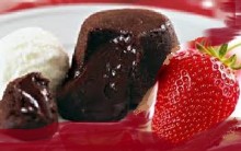 Petit Gateau Sem Lactose e Glúten com Morangos