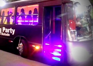 balada-festa-em-ônibus---