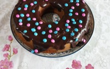 Bolo de Cenoura com cobertura Cremosa de Chocolate