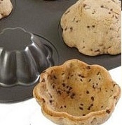 Casquinha de Sorvete com Massa de Cookie para Sobremesa