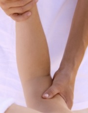 massagem-linfática-contra-celulite-no-braço