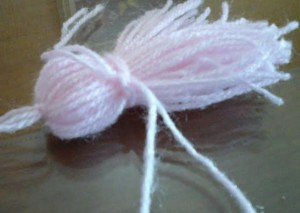 como-fazer-pompom-de-lã-pap-2