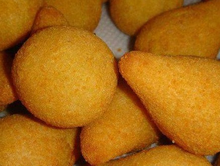 Coxinha com Massa de Batata e Recheio de Frango – Receita