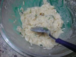como-fazer-bolinho-de-arroz-