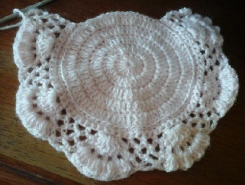 Touca de Crochê Retro para Bebê Linda – Receita Ponto Fantasia