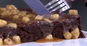 torta-bolo-de-chocolate-e-calda-de-banana-ana-maria-braga