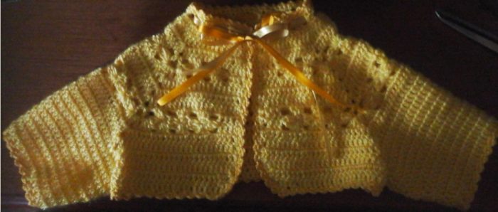 Bolero de Crochê para Bebê – Receita de Pala com Flor para Casaquinho PAP