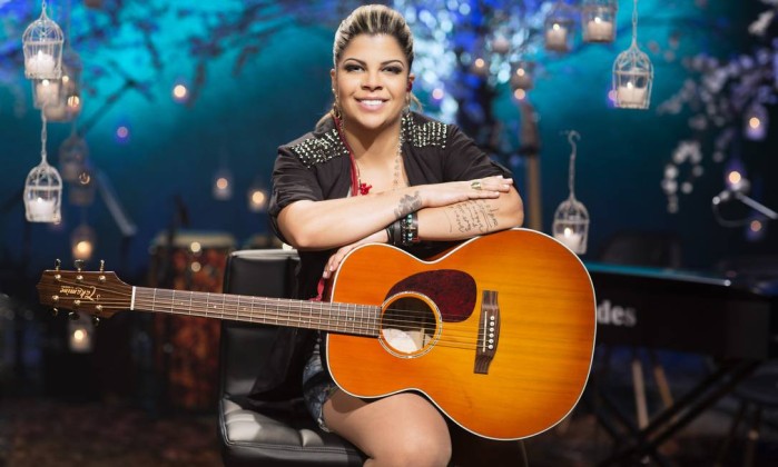 Cantoras Sertanejas mais Famosas do Brasil: Marília Mendonça, Maraia e Maraísa e muito mais