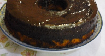 Bolo de Leite Queimado – Receita de Bolo com Leite Macio e Fácil de Fazer