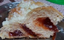 Trança de Pão Doce Recheado com Queijo e Goiabada Coberto com Coco – Receita PAP