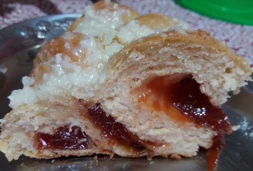 como-fazer-trança-de-pão-doce-recheado- como-fazer-trança-de-pão-doce-recheado-com-goiabada-queijo