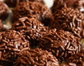 Docinhos de Festa Congelados – Como Congelar Brigadeiro, Beijinho  e Doces