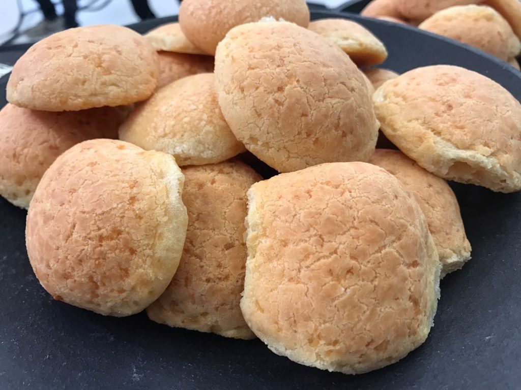 Receita De Pão De Queijo Facil E Rapido
