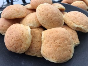 como-fazer-pão-de-queijo-fácil-3-ingredientes-da-ana-maria
