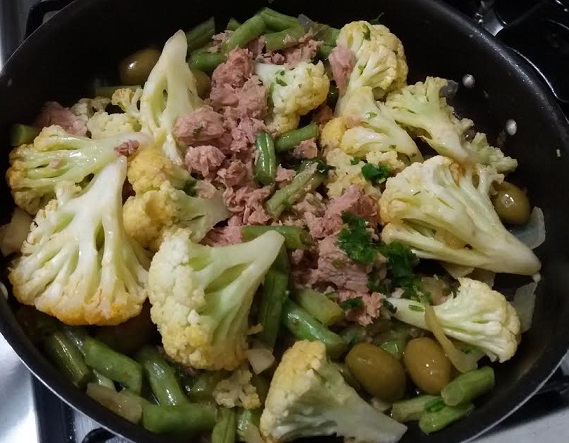 Macarrão com Couve flor, Atum e Vagem – Receita de Massa Rápida e Nutritiva