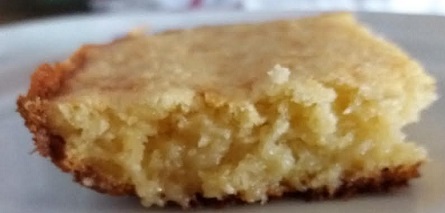 Bolo de Mandioca Simples – Receita Fácil de Bolo de Aipim com Coco