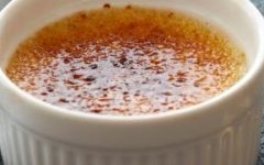 Creme Brûlée – Receita de Creme com Leite, Gemas e Cobertura de Açúcar Queimado