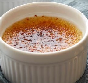 Creme Brûlée – Receita de Creme com Leite, Gemas e Cobertura de Açúcar Queimado
