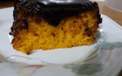 Bolo de Cenoura Fofo com Maisena na Massa e Cobertura de Chocolate