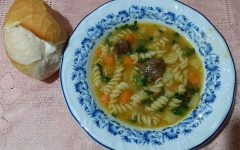 Como Fazer Sopa de Carne com Mandioquinha, Verdura e Legumes – Receita Fácil, Nutritiva e Gostosa