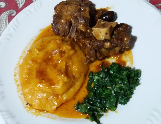 Como Fazer Rabada – Receita Fácil de Rabada com Polenta na Panela de Pressão