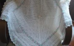 Manta de Bebê de Ponto Quadradinho – Chale de Crochê Granny Bicolor, Receita PAP