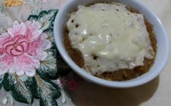 Receita de Sopa de Cebola Tradicional – Como Fazer Sopa de Cebola Passo a Passo