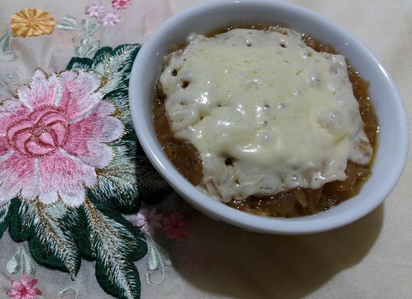 Receita de Sopa de Cebola Tradicional – Como Fazer Sopa de Cebola Passo a Passo