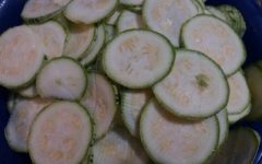 Antepasto de Abobrinha Assada com Azeitonas Pretas e Alcaparras– Receita Saudável
