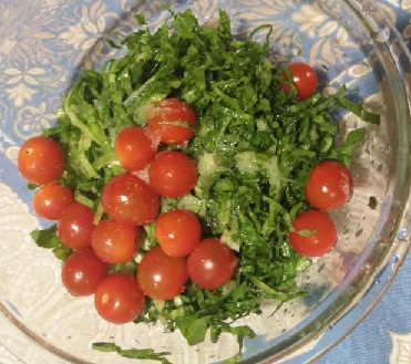 Salada de Almeirão com Tomate Cereja – Vitaminas do Almeirão e Uso Medicinal