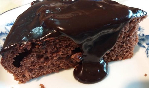 Bolo Brigadeiro Sem Açúcar na Massa e Mel na Cobertura – Receita PAP