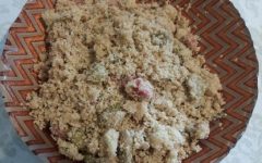 Farofa de Linguiça e Bacon Úmida para Churrasco – Receita Fácil de Farofa