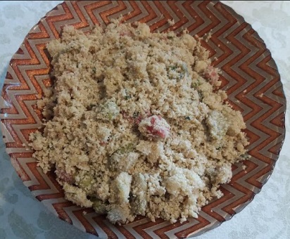 Farofa de Linguiça e Bacon Úmida para Churrasco – Receita Fácil de Farofa