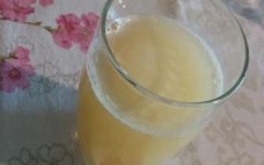 Suco Anti-inflamatório com Abacaxi, Pepino, Gengibre, Limão e Açafrão