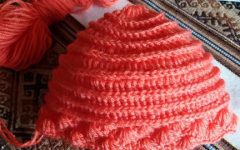 Touca de Crochê para Bebê com Base Sanfonada e Aba em Ponto Concha – Receita PAP