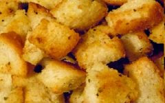 Crótons Salgados de Pão Francês – Como Temperar e Dicas de Uso dos Quadradinhos de Pão Torrado