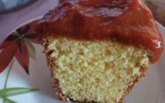 Bolo de Fubá com Cobertura de Goiabada – Receita de Bolo com Queijo e Coco Ralado