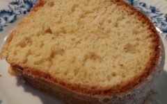 Bolo Simples Batido no Liquidificador – Receita Fácil e Econômica de Bolo Econômico