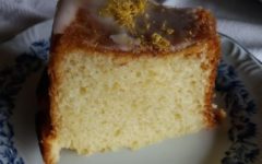 Bolo de Limão Siciliano – Receita de Bolo com Limão Inteiro e Cobertura