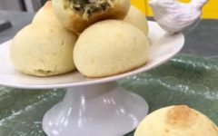 Pão de Queijo Recheado com frango e Queijo Cremoso do Mais Você