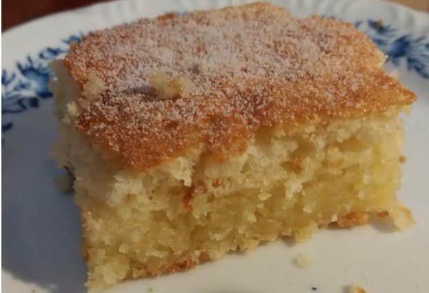 Bolo de Mandioca e Coco Molhadinho – Bolo de Mandioca Tipo Bombocado