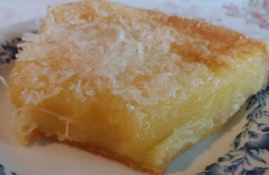 Bolo de Mandioca com Coco – Receita Fácil de Bolo de Aipim tipo Pudim